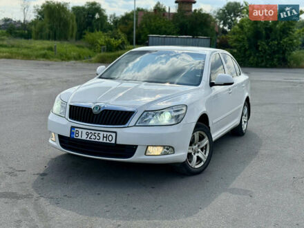Белый Шкода Октавия, объемом двигателя 1.8 л и пробегом 233 тыс. км за 6700 $, фото 1 на Automoto.ua