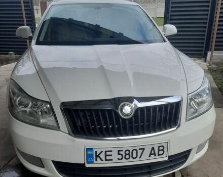 Белый Шкода Октавия, объемом двигателя 1.2 л и пробегом 197 тыс. км за 8500 $, фото 1 на Automoto.ua
