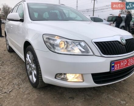 Белый Шкода Октавия, объемом двигателя 1.8 л и пробегом 160 тыс. км за 8500 $, фото 1 на Automoto.ua