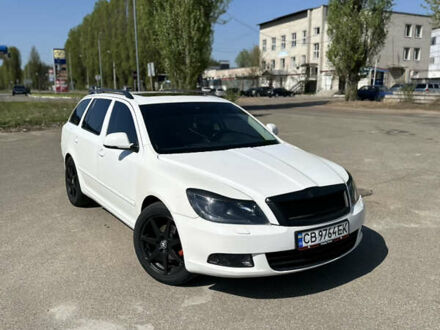 Шкода Октавія 2011 у Чернігові на Automoto.ua Білий Шкода Октавія, об'ємом двигуна 1.6 л та пробігом 292 тис. км за 8700 $, фото 1 на Automoto.ua