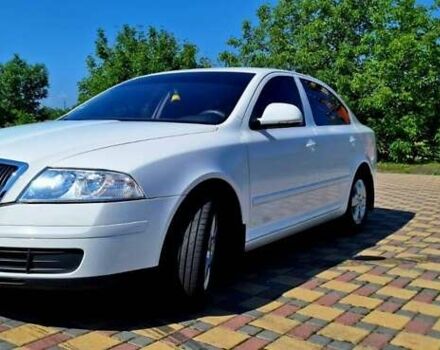 Белый Шкода Октавия, объемом двигателя 1.6 л и пробегом 138 тыс. км за 7600 $, фото 1 на Automoto.ua