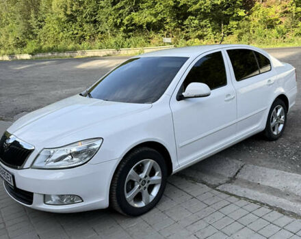 Білий Шкода Октавія, об'ємом двигуна 1.6 л та пробігом 238 тис. км за 7950 $, фото 1 на Automoto.ua