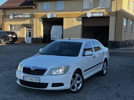 Белый Шкода Октавия, объемом двигателя 1.6 л и пробегом 380 тыс. км за 6150 $, фото 1 на Automoto.ua