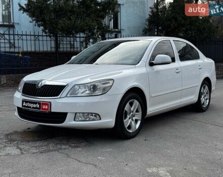 Белый Шкода Октавия, объемом двигателя 1.6 л и пробегом 297 тыс. км за 7990 $, фото 1 на Automoto.ua