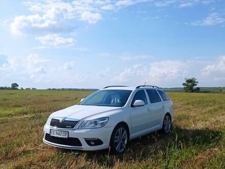 Белый Шкода Октавия, объемом двигателя 1.97 л и пробегом 285 тыс. км за 10500 $, фото 1 на Automoto.ua