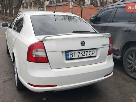 Белый Шкода Октавия, объемом двигателя 1.8 л и пробегом 171 тыс. км за 10000 $, фото 1 на Automoto.ua