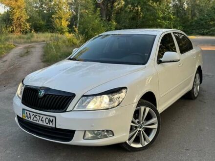 Шкода Октавія 2011 у Дніпро (Дніпропетровську) на Automoto.ua Білий Шкода Октавія, об'ємом двигуна 1.8 л та пробігом 303 тис. км за 6899 $, фото 1 на Automoto.ua