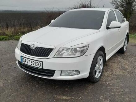 Білий Шкода Октавія, об'ємом двигуна 1.8 л та пробігом 219 тис. км за 8200 $, фото 1 на Automoto.ua