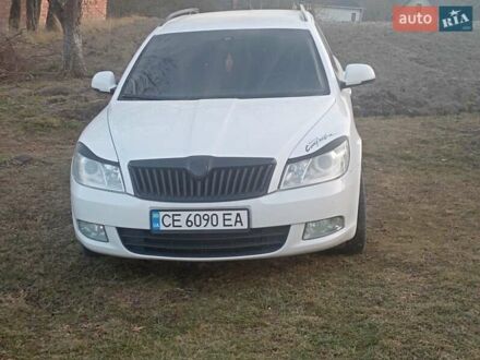 Шкода Октавия 2011 в Черновцах на Automoto.ua Белый Шкода Октавия, объемом двигателя 1.97 л и пробегом 390 тыс. км за 7900 $, фото 1 на Automoto.ua