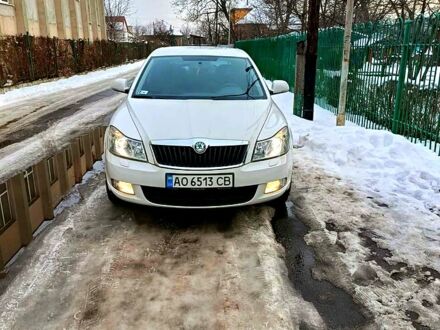Білий Шкода Октавія, об'ємом двигуна 1.2 л та пробігом 16800 тис. км за 7700 $, фото 1 на Automoto.ua