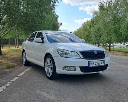 Белый Шкода Октавия, объемом двигателя 1.6 л и пробегом 281 тыс. км за 7500 $, фото 1 на Automoto.ua