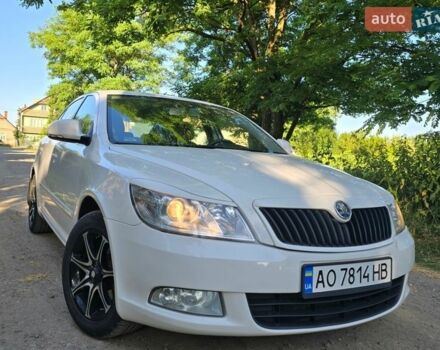 Білий Шкода Октавія, об'ємом двигуна 1.6 л та пробігом 260 тис. км за 7100 $, фото 1 на Automoto.ua