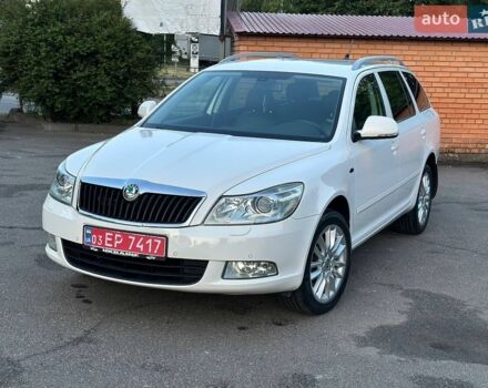 Белый Шкода Октавия, объемом двигателя 2 л и пробегом 242 тыс. км за 12500 $, фото 1 на Automoto.ua