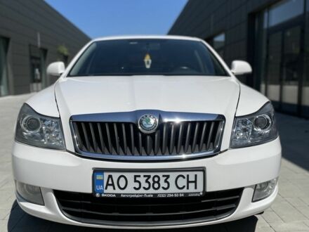 Шкода Октавия 2012 в Тячеве на Automoto.ua Белый Шкода Октавия, объемом двигателя 0 л и пробегом 268 тыс. км за 7200 $, фото 1 на Automoto.ua