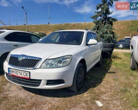 Білий Шкода Октавія, об'ємом двигуна 1.6 л та пробігом 270 тис. км за 5950 $, фото 1 на Automoto.ua