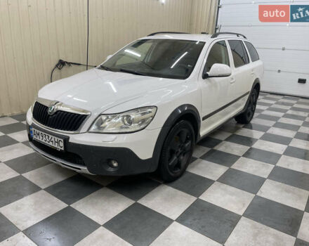 Белый Шкода Октавия, объемом двигателя 1.97 л и пробегом 304 тыс. км за 10100 $, фото 1 на Automoto.ua