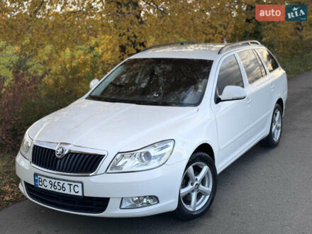Шкода Октавия 2012 в Дрогобыче на Automoto.ua Белый Шкода Октавия, объемом двигателя 1.6 л и пробегом 204 тыс. км за 9200 $, фото 1 на Automoto.ua