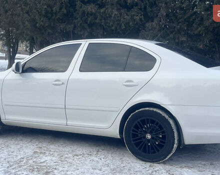 Белый Шкода Октавия, объемом двигателя 1.6 л и пробегом 187 тыс. км за 7700 $, фото 1 на Automoto.ua