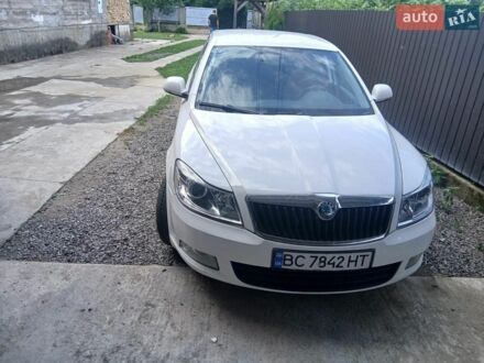 Белый Шкода Октавия, объемом двигателя 1.6 л и пробегом 312 тыс. км за 7200 $, фото 1 на Automoto.ua