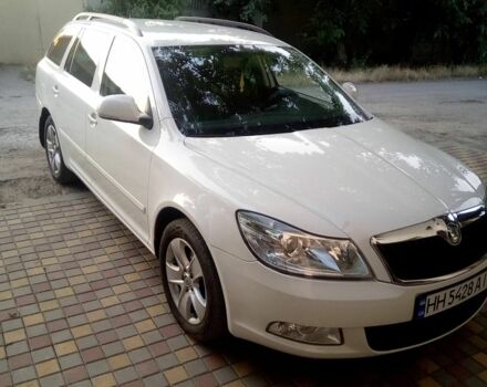 Белый Шкода Октавия, объемом двигателя 1.2 л и пробегом 245 тыс. км за 7200 $, фото 1 на Automoto.ua