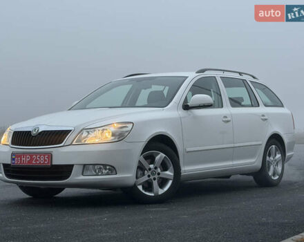 Белый Шкода Октавия, объемом двигателя 1.4 л и пробегом 179 тыс. км за 8555 $, фото 1 на Automoto.ua