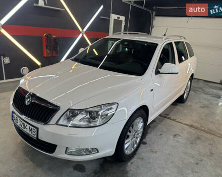 Белый Шкода Октавия, объемом двигателя 1.97 л и пробегом 227 тыс. км за 10500 $, фото 1 на Automoto.ua