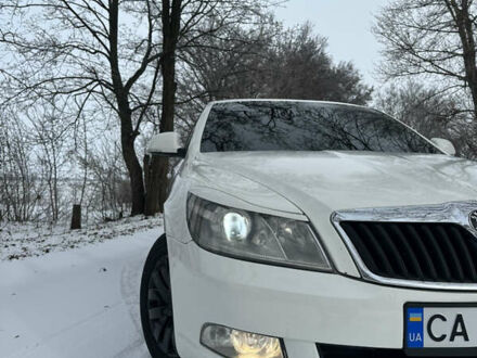 Белый Шкода Октавия, объемом двигателя 1.6 л и пробегом 344 тыс. км за 6950 $, фото 1 на Automoto.ua