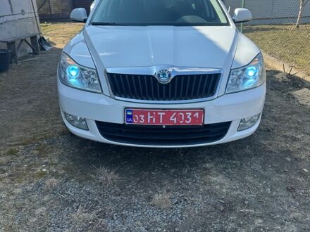 Белый Шкода Октавия, объемом двигателя 1.4 л и пробегом 207 тыс. км за 6500 $, фото 1 на Automoto.ua