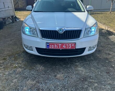 Белый Шкода Октавия, объемом двигателя 1.4 л и пробегом 207 тыс. км за 6500 $, фото 1 на Automoto.ua