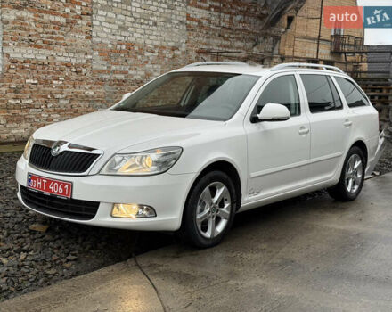 Белый Шкода Октавия, объемом двигателя 1.4 л и пробегом 231 тыс. км за 7000 $, фото 1 на Automoto.ua