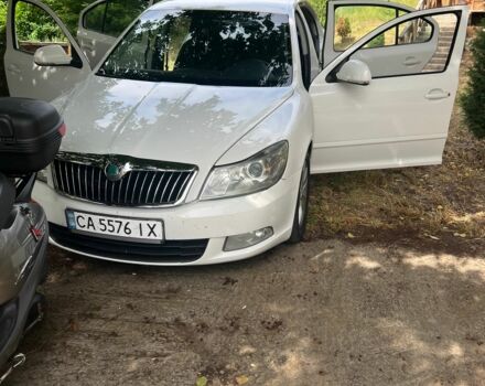 Белый Шкода Октавия, объемом двигателя 1.6 л и пробегом 344 тыс. км за 7400 $, фото 1 на Automoto.ua