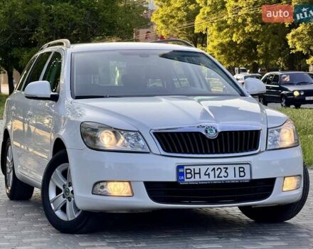 Белый Шкода Октавия, объемом двигателя 1.2 л и пробегом 167 тыс. км за 6999 $, фото 1 на Automoto.ua
