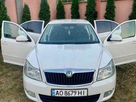 Шкода Октавия 2012 в Мукачеве на Automoto.ua Белый Шкода Октавия, объемом двигателя 1.2 л и пробегом 298 тыс. км за 6300 $, фото 1 на Automoto.ua