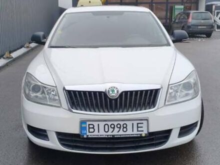 Белый Шкода Октавия, объемом двигателя 1.6 л и пробегом 292 тыс. км за 8200 $, фото 1 на Automoto.ua