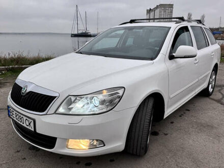 Белый Шкода Октавия, объемом двигателя 1.97 л и пробегом 316 тыс. км за 8200 $, фото 1 на Automoto.ua