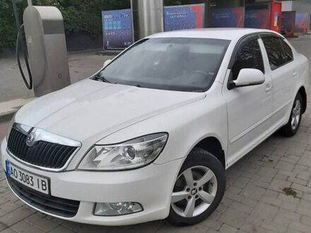 Білий Шкода Октавія, об'ємом двигуна 1.6 л та пробігом 216 тис. км за 6600 $, фото 1 на Automoto.ua