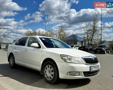 Белый Шкода Октавия, объемом двигателя 1.6 л и пробегом 217 тыс. км за 8700 $, фото 1 на Automoto.ua