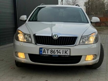 Білий Шкода Октавія, об'ємом двигуна 1.6 л та пробігом 267 тис. км за 7950 $, фото 1 на Automoto.ua