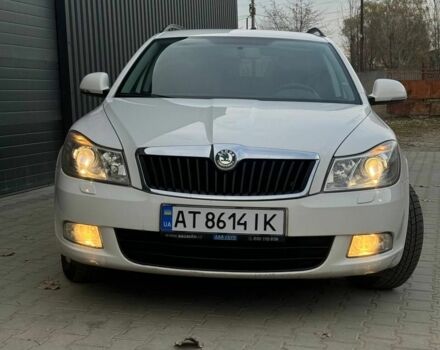 Білий Шкода Октавія, об'ємом двигуна 1.6 л та пробігом 267 тис. км за 7950 $, фото 1 на Automoto.ua