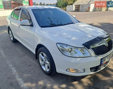 Белый Шкода Октавия, объемом двигателя 1.8 л и пробегом 182 тыс. км за 9500 $, фото 1 на Automoto.ua