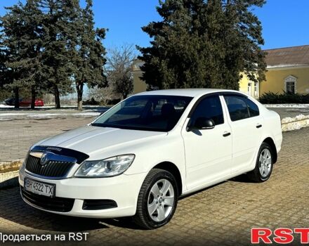 Белый Шкода Октавия, объемом двигателя 1.2 л и пробегом 14000 тыс. км за 7800 $, фото 1 на Automoto.ua