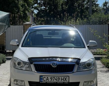 Білий Шкода Октавія, об'ємом двигуна 1.6 л та пробігом 195 тис. км за 6800 $, фото 1 на Automoto.ua