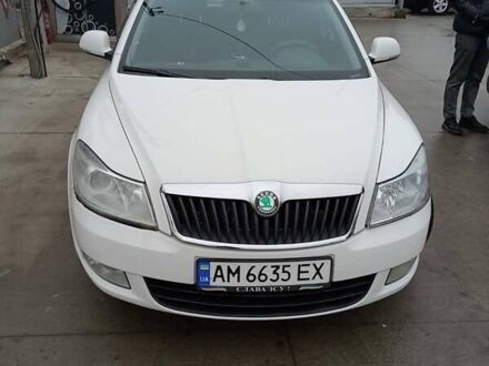 Білий Шкода Октавія, об'ємом двигуна 1.8 л та пробігом 254 тис. км за 8200 $, фото 1 на Automoto.ua