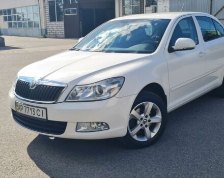 Белый Шкода Октавия, объемом двигателя 1.8 л и пробегом 130 тыс. км за 9600 $, фото 1 на Automoto.ua