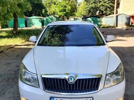 Белый Шкода Октавия, объемом двигателя 1.6 л и пробегом 280 тыс. км за 8700 $, фото 1 на Automoto.ua