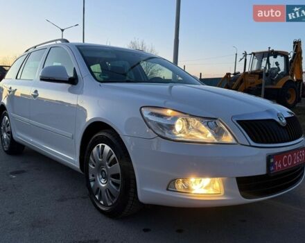Белый Шкода Октавия, объемом двигателя 0 л и пробегом 155 тыс. км за 8499 $, фото 1 на Automoto.ua