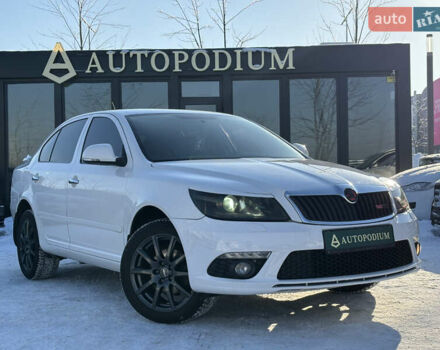 Білий Шкода Октавія, об'ємом двигуна 1.8 л та пробігом 227 тис. км за 8800 $, фото 1 на Automoto.ua