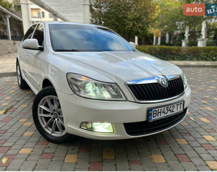 Шкода Октавия 2012 в Одессе на Automoto.ua Белый Шкода Октавия, объемом двигателя 1.97 л и пробегом 314 тыс. км за 9700 $, фото 1 на Automoto.ua