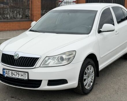 Белый Шкода Октавия, объемом двигателя 1.6 л и пробегом 189 тыс. км за 8000 $, фото 1 на Automoto.ua