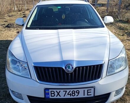 Белый Шкода Октавия, объемом двигателя 1.97 л и пробегом 266 тыс. км за 9500 $, фото 1 на Automoto.ua